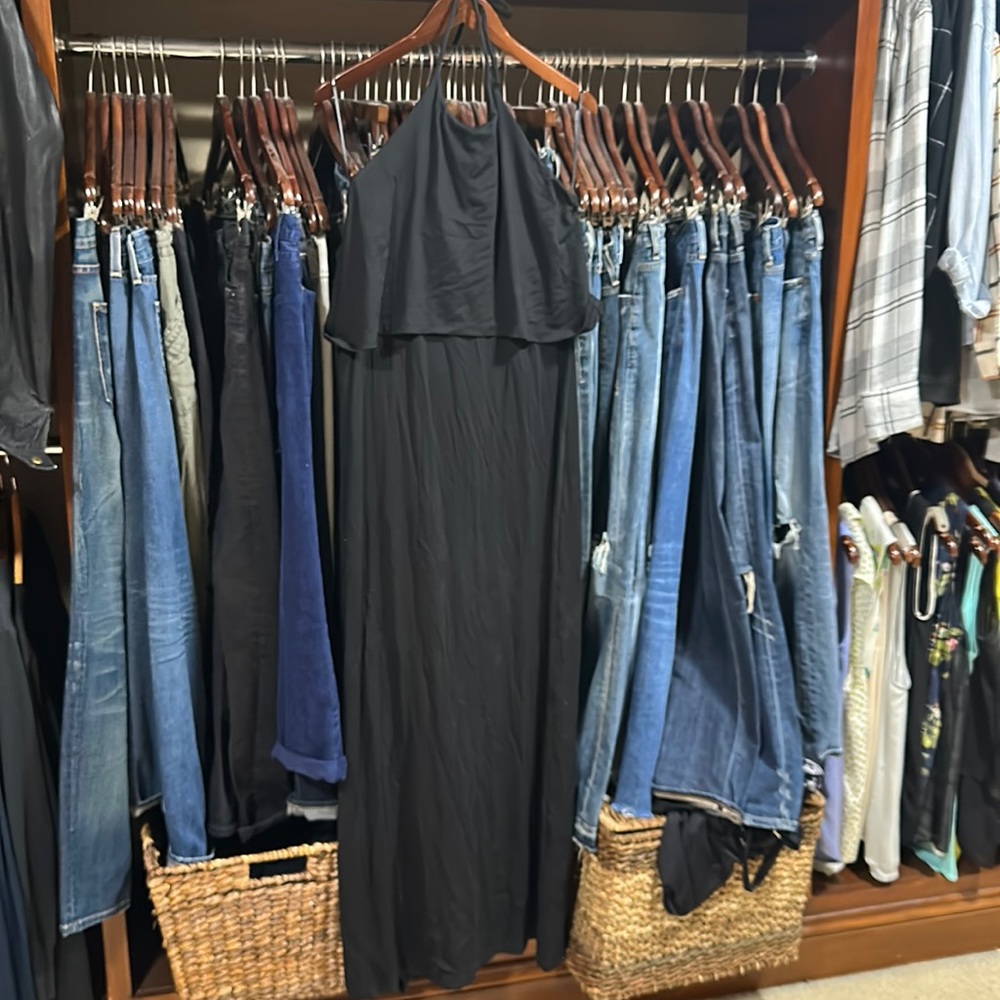 Susan’s Monaco black halter